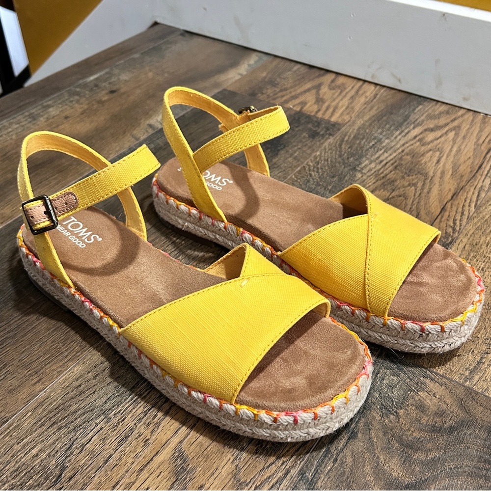 ~*~ Toms Abby Platform Espadrilles Yellow 9M ~*~